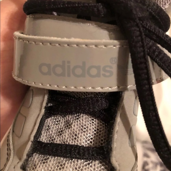 Adidas - Picture 3 of 4